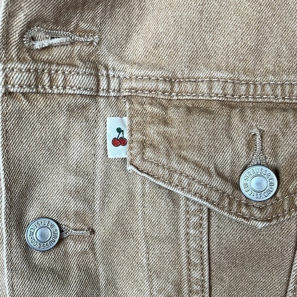 Brand New Levi's Fresh Produce Sustainable Dyes Cherry Neutral Jean Jacket - Picture 8 of 13